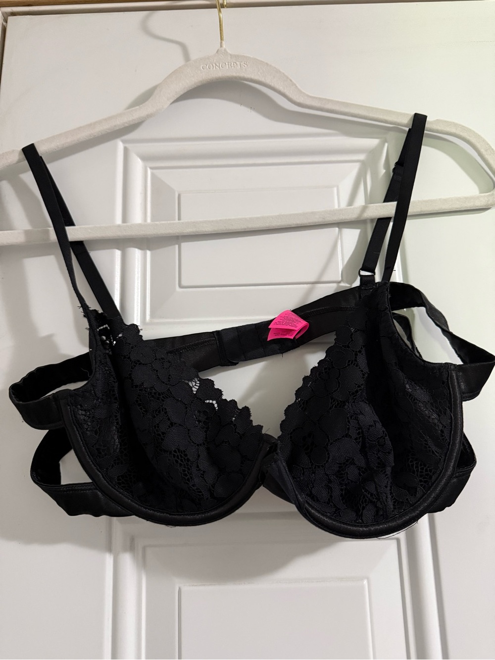 73. La SENZA Black Lace Underwire Bra with Floral Detail Medium